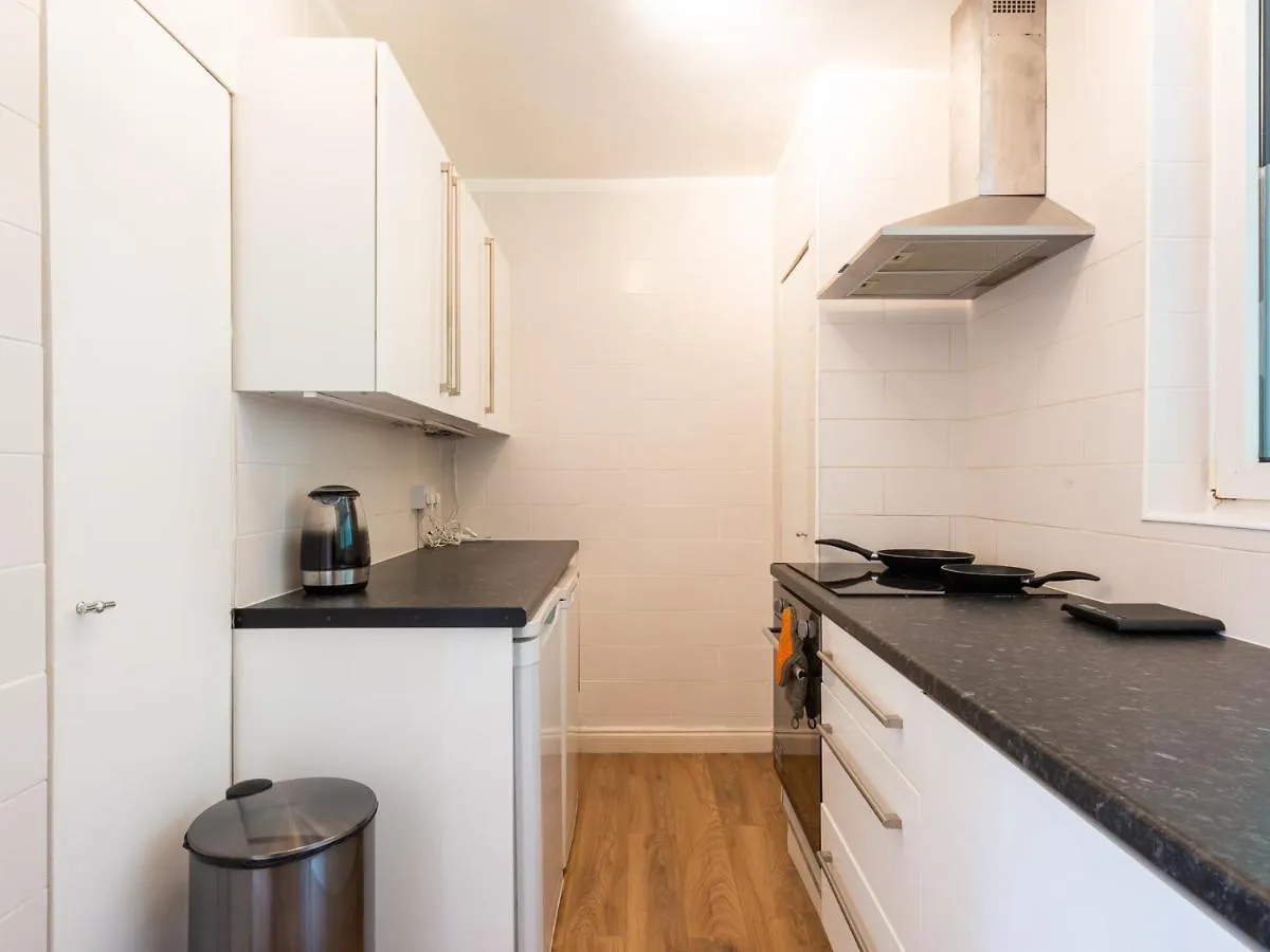 Sootheus - Cosy Surrey Quays Apartment London United Kingdom