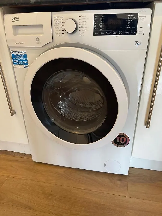 Sootheus - Cosy Surrey Quays Apartment London